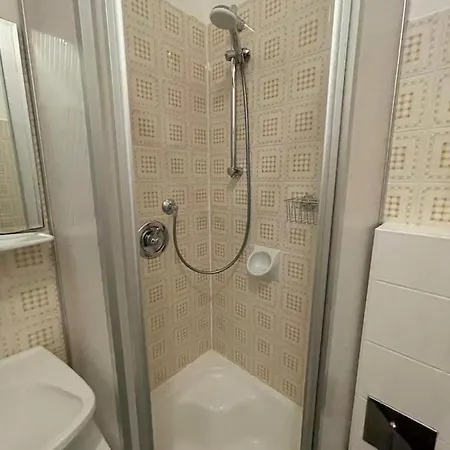 Zentrum & Grosse Terrasse *